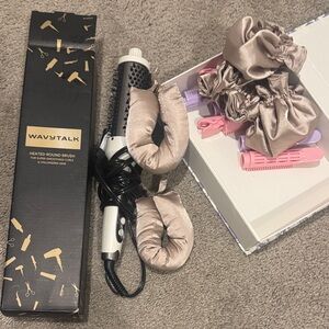 Wavytalk Heated Round Brush with Accessories